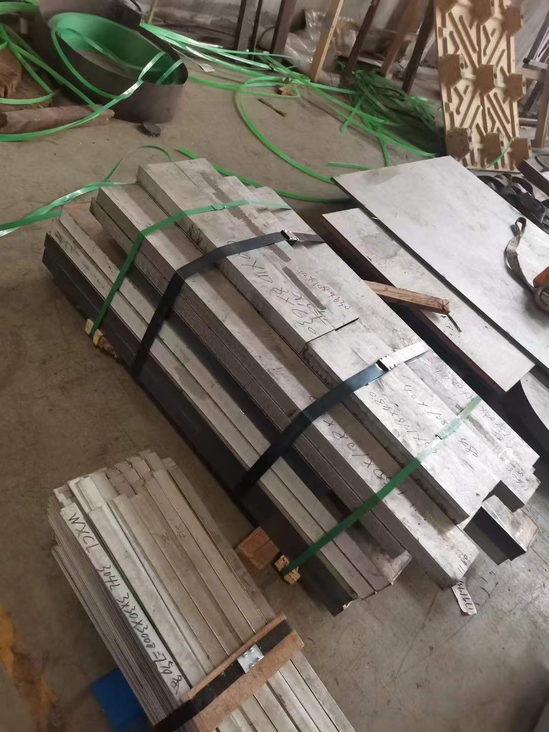 304L不銹鋼扁鋼